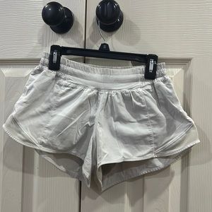 White lululemon shorts size 4 reg